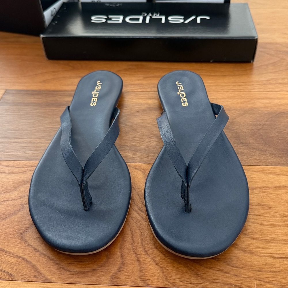 J/Slides Cuomo Navy blue leather Flip Flop Sandals - Picture 4 of 5